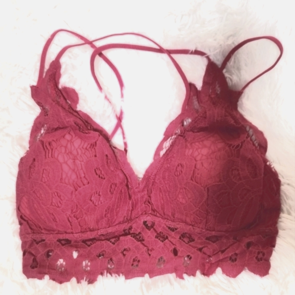 HOT PINK Scalloped Lace Bralett - Picture 2 of 7